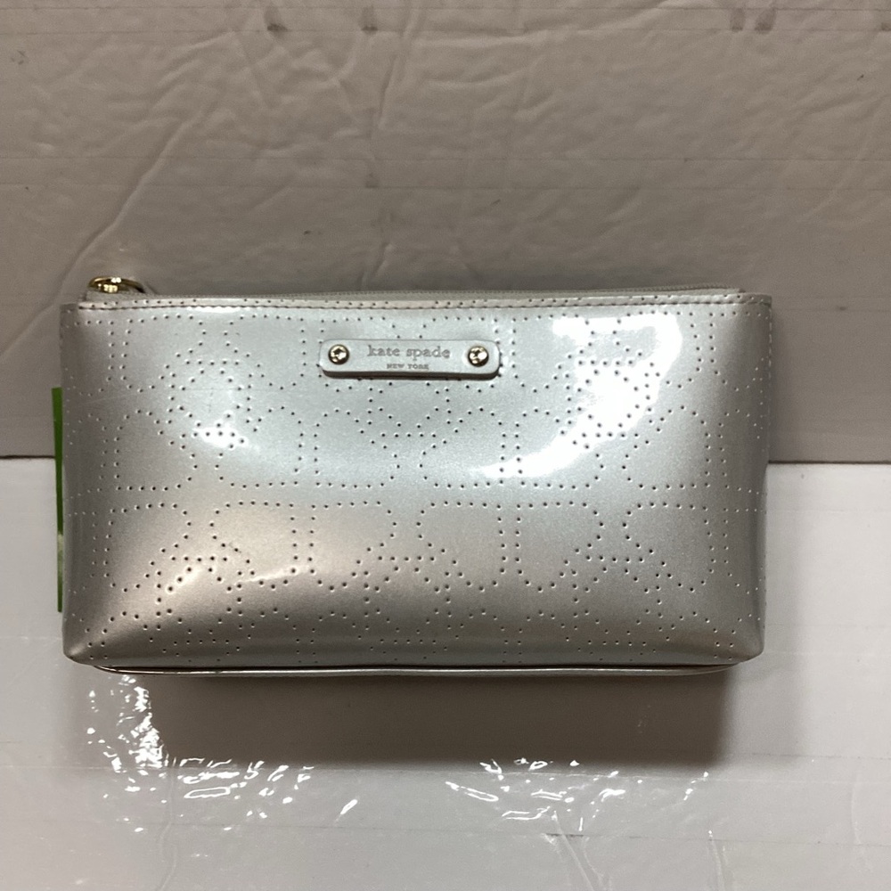 Kate spade little Shiloh silver cosmetic bag